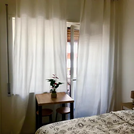 Guest house Pranayama Sea View Room- Shared Bathroom *