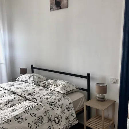 Affittacamere Pranayama Sea View Room- Shared Bathroom